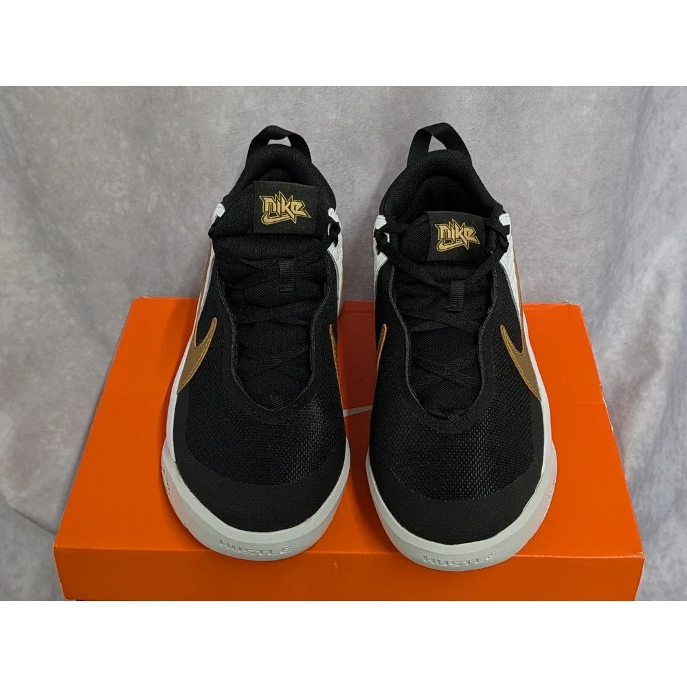 Nike‎ Team Hustle D 10 Black Metallic Gold Boys Size 5.5